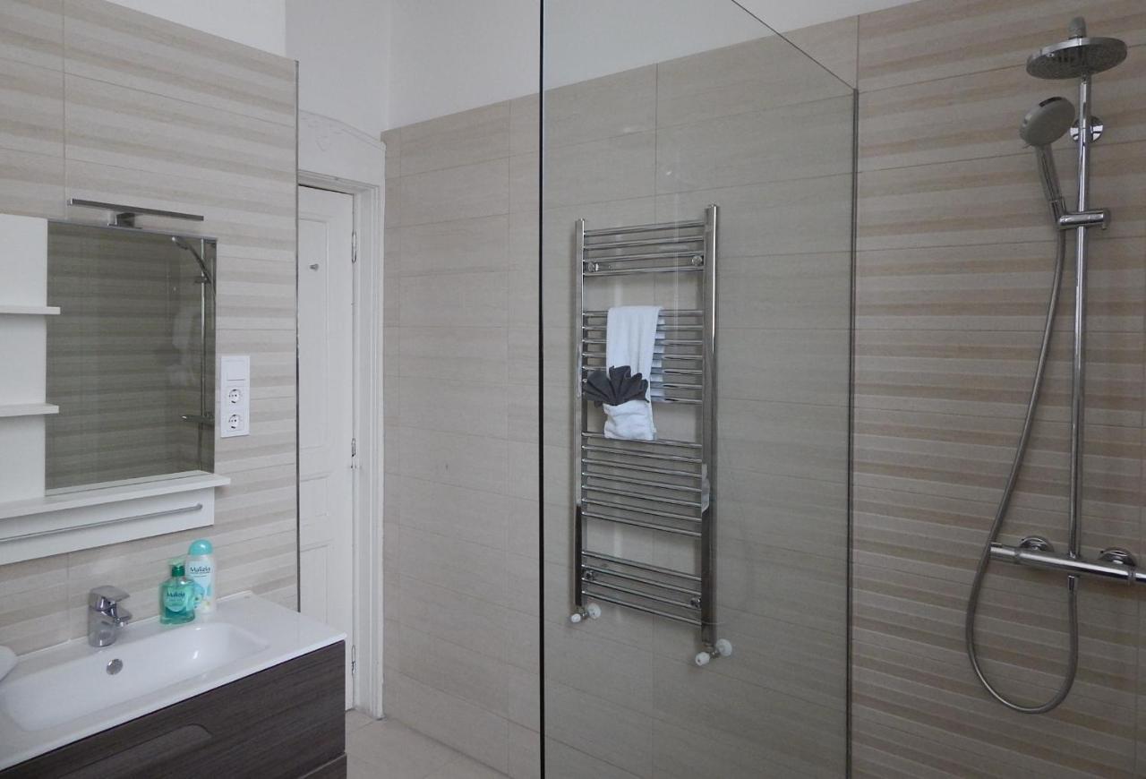 Budapesteasyflat Wesselenyi Exteriör bild